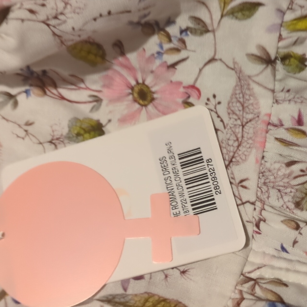 BNWT Selkie Wildflower kilborn Romantics  Size Small - Picture 2 of 5